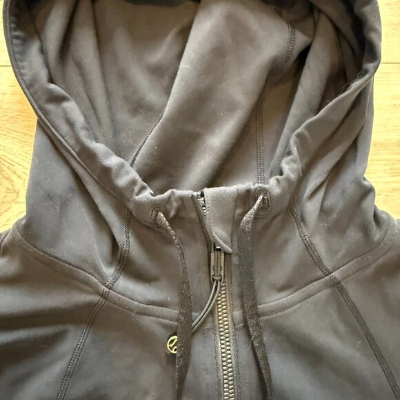 Lululemon Define Hooded Jacket - Picture 6 of 8